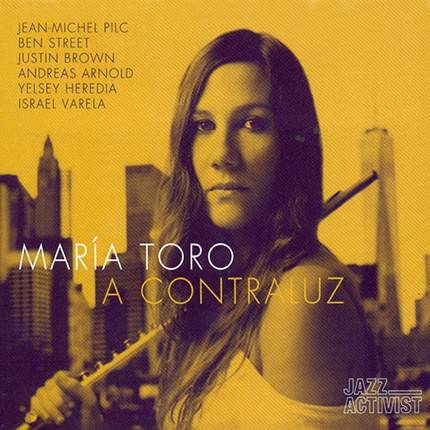 portada A Contraluz María Toro